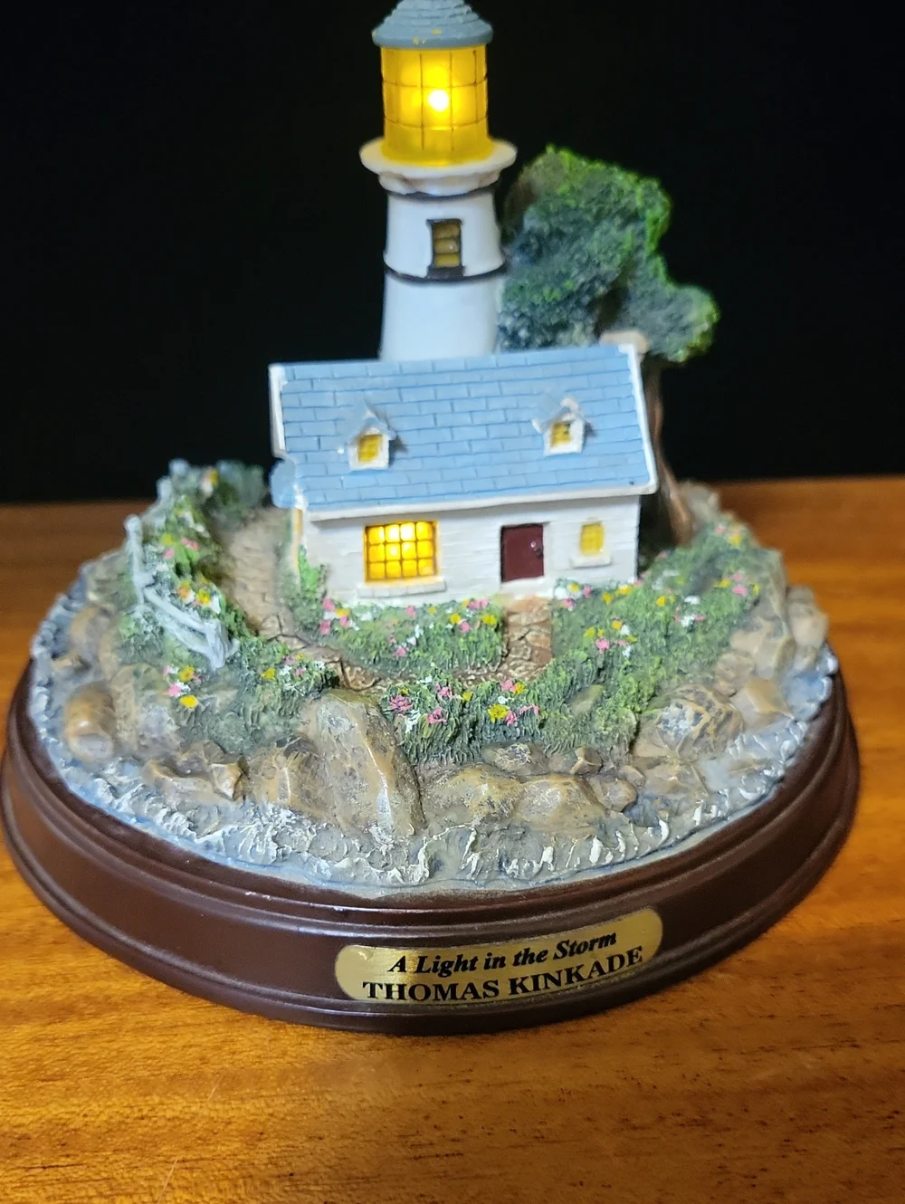 Thomas Kinkade Coastal Lighthouse Figurine